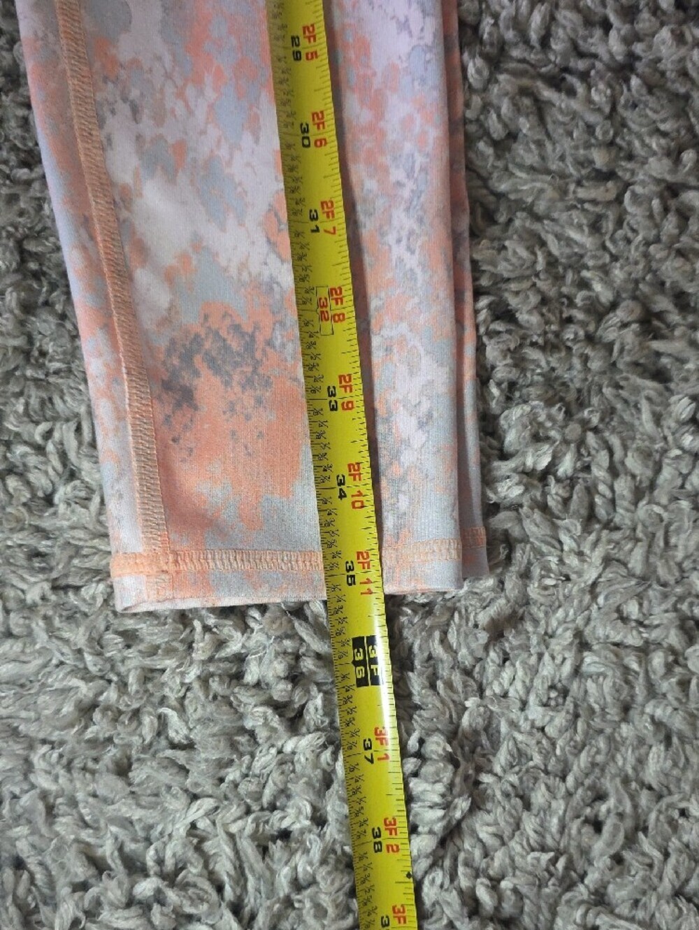 ALO Yoga Peach, Gray and White Marble-Print Leggings - Picture 5 of 7